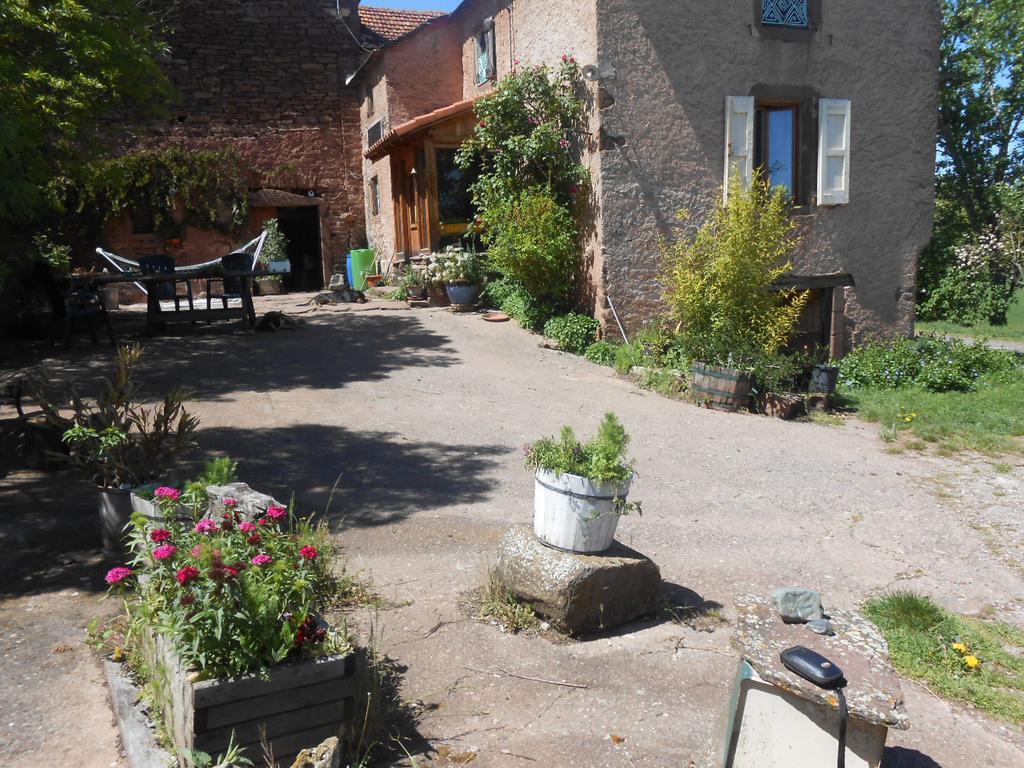Gite Des Monts Saint-Izaire ภายนอก รูปภาพ