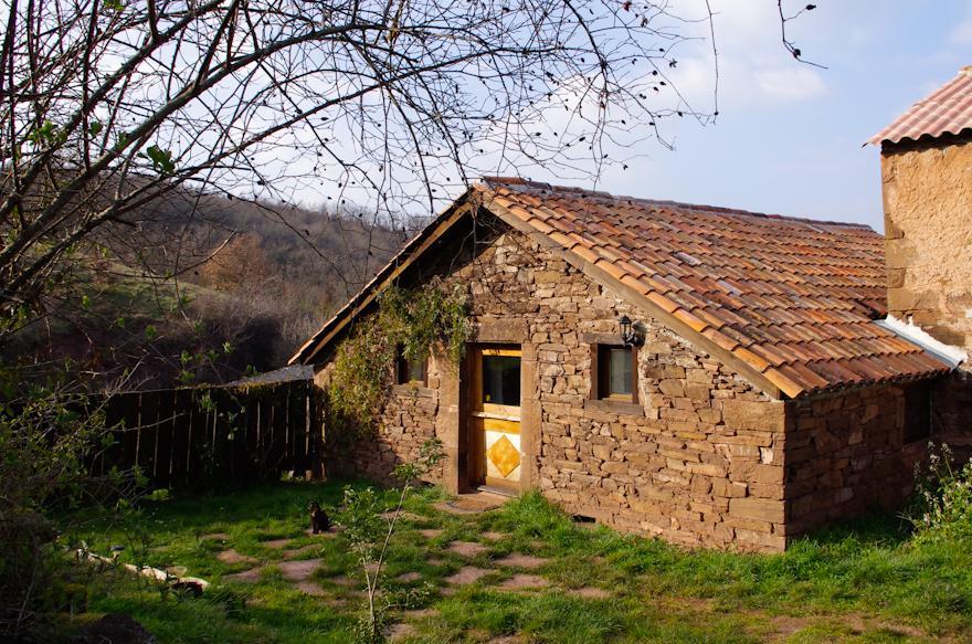 Gite Des Monts Saint-Izaire ภายนอก รูปภาพ