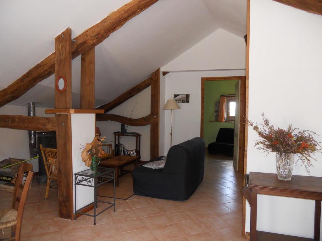 Gite Des Monts Saint-Izaire ห้อง รูปภาพ